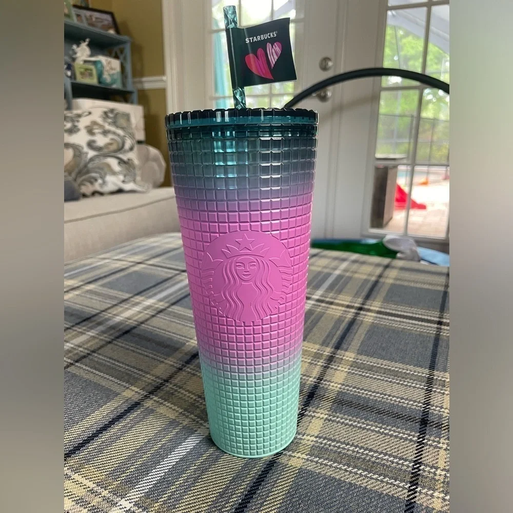 Starbucks 2024 Love Colorful Gradient Grid Cold Cup Tumbler. NWT valentines Day